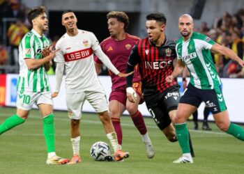 محترفو المغرب في صدارة مواجهات قوية بالدوري الأوروبي اليوم