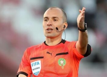 تعيين حمزة الفارق لقيادة مواجهة الرجاء وأولمبيك آسفي في البطولة الاحترافية