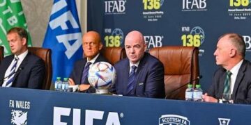 قوانين جديدة صارمة لمواجهة الاحتجاجات داخل الملاعب