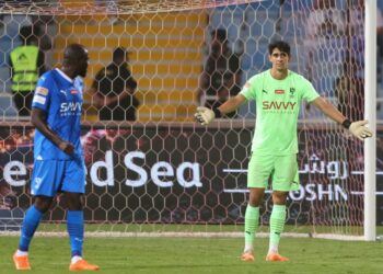 الهلال ينجو من الهزيمة أمام التعاون… وبصمة مغربية حاضرة